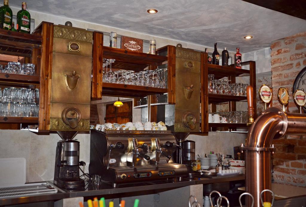 Mlynany Granarollo Penzion Pizzeria מראה חיצוני תמונה